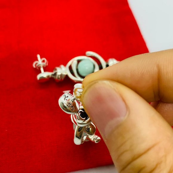 UNO de 50 PLANETS EARRINGS-a unique dual moon design with a central amazonite - Picture 5 of 10